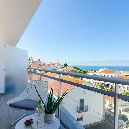 Pico Do Feliz - The Penthouse & The Village By Silver Prop Nazare