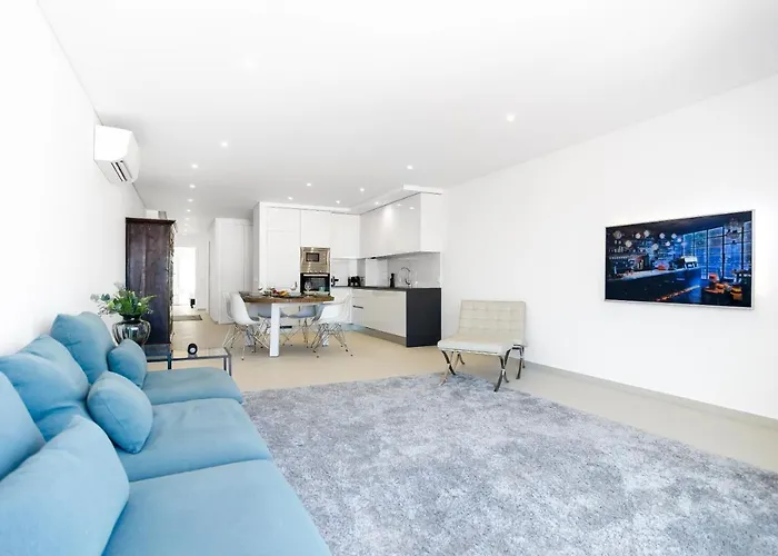 Pico Do Feliz - The Penthouse & The Village By Silver Prop شقة