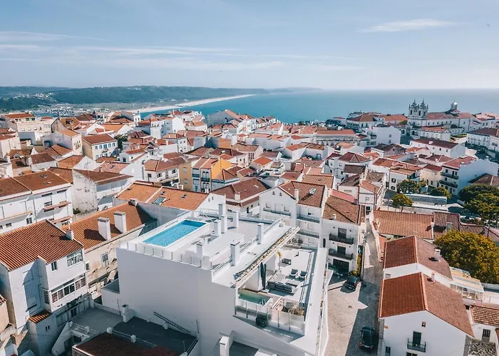 Pico Do Feliz - The Penthouse & The Village By Silver Prop شقة نازاريه