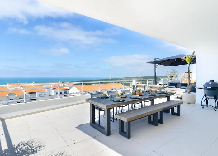Pico Do Feliz - The Penthouse & The Village By Silver Prop شقة نازاريه