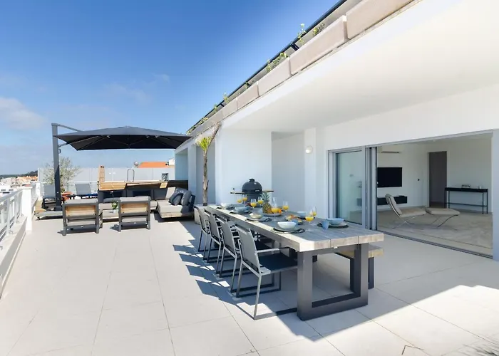 Pico Do Feliz - The Penthouse & The Village By Silver Prop شقة *