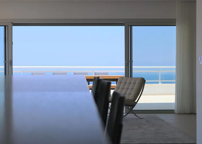 Pico Do Feliz - The Penthouse & The Village By Silver Prop דירה *