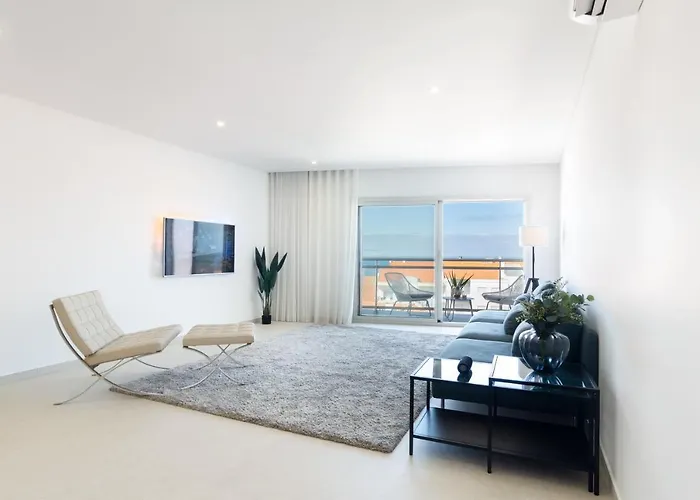 Pico Do Feliz - The Penthouse & The Village By Silver Prop *