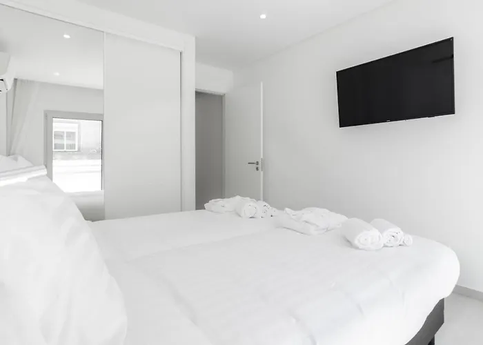 Pico Do Feliz - The Penthouse & The Village By Silver Prop *