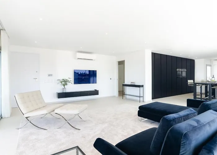 Pico Do Feliz - The Penthouse & The Village By Silver Prop